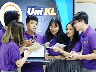 Innompic Games 2018 Vietnam Team MARKiT presentation mega-innovation Malaysia
