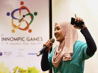 Miss Innovation World singing, Farah Izzati Malaysia, 1st Innompic Games, Pune India